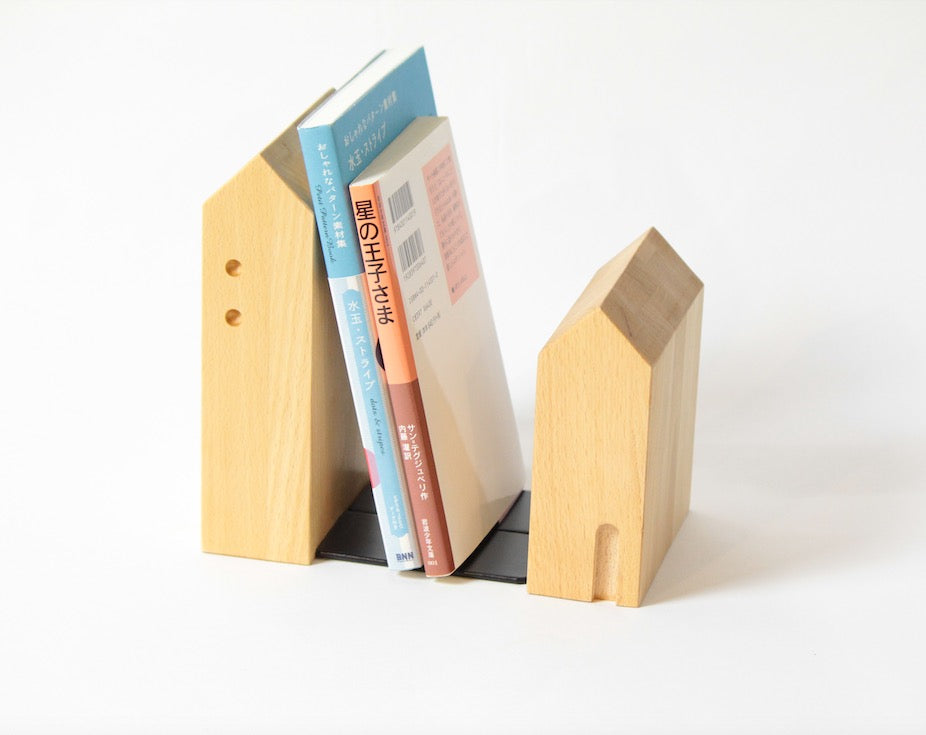 木製 ブックエンド 本立て 家の形のかわいいブックエンド / ビーチウッド – てざわり